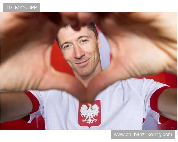 罗伯特·莱万多夫斯基:从锋线巨星到足球传奇的成长历程与未来展望 罗伯特·莱万多夫斯基:从锋线巨星到足球传奇的成长历程与未来展望